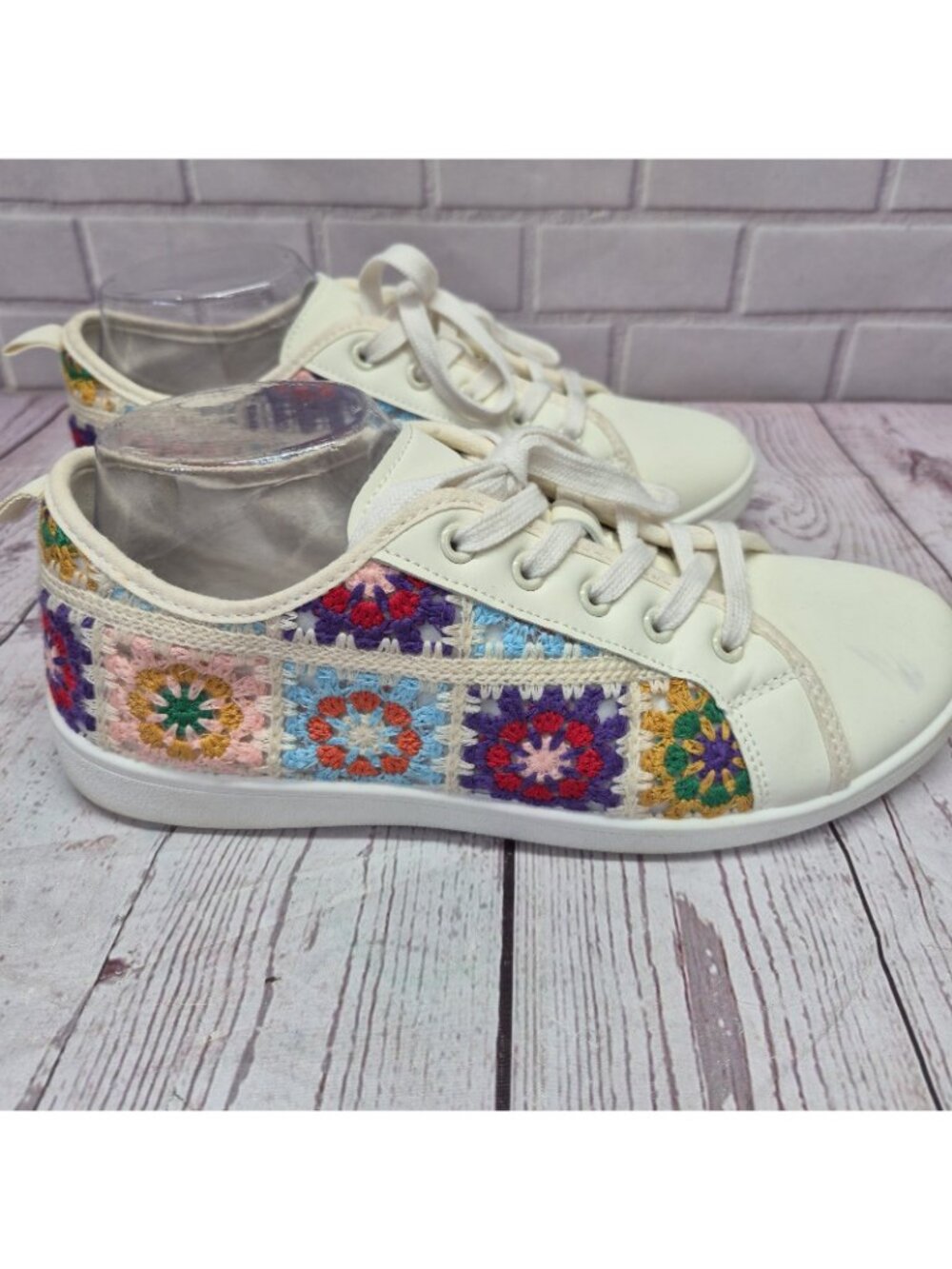 Dirty Laundry Rambling Crochet Shoes Sneakers, Size 10/41 Granny Square Boho - Picture 2 of 8